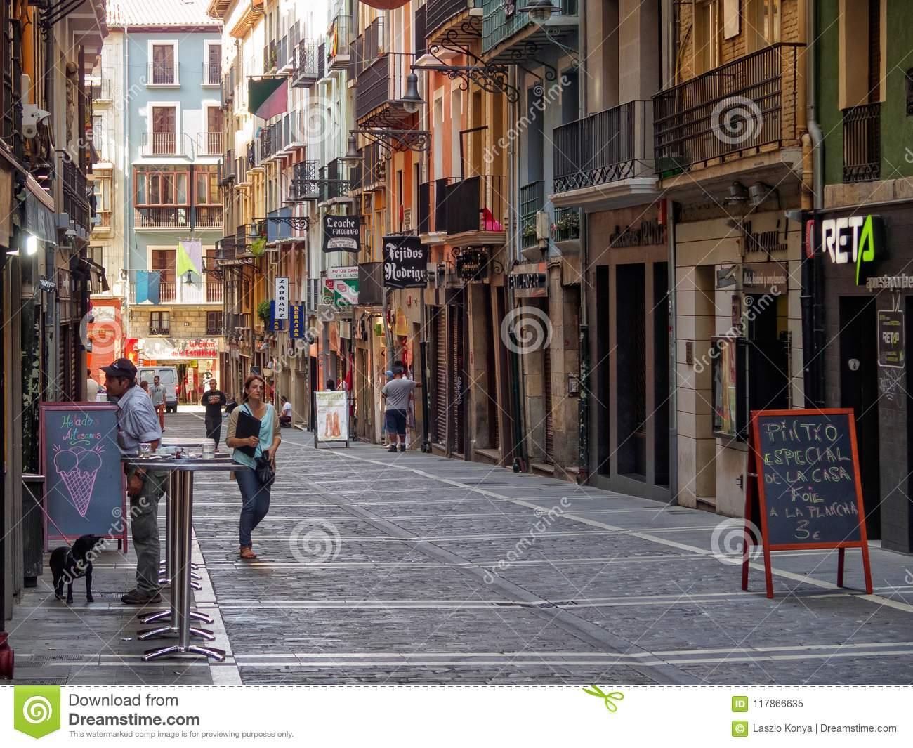 Hostal Arriazu Pamplona Exterior photo